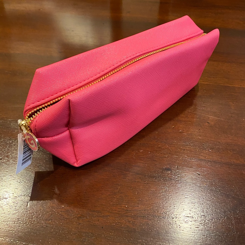 NWT Grande Cosmetics Pink Makeup Bag